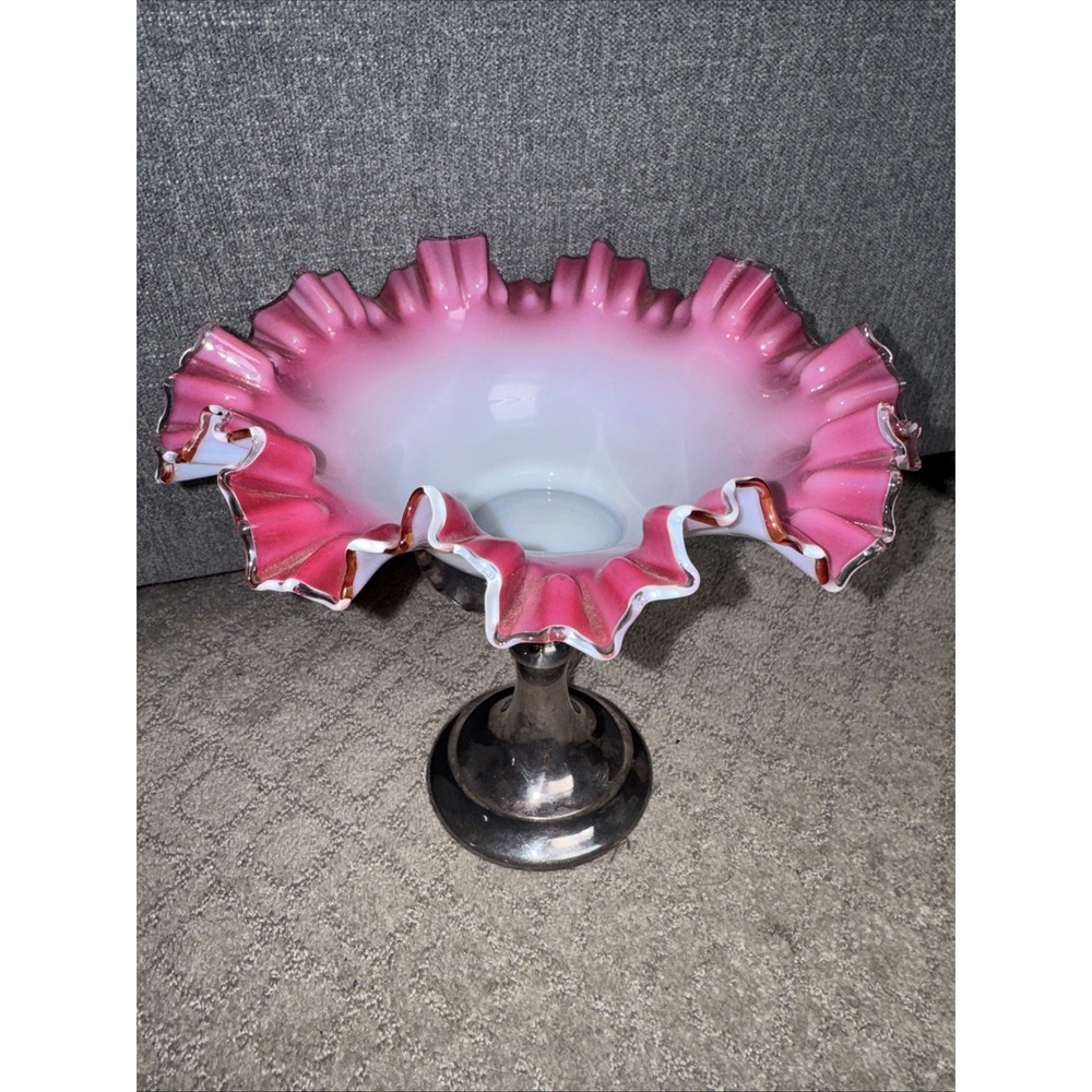 Antique Ruffled Brides Basket Silver  Lovely pink/cranberry color W/‎ Stand